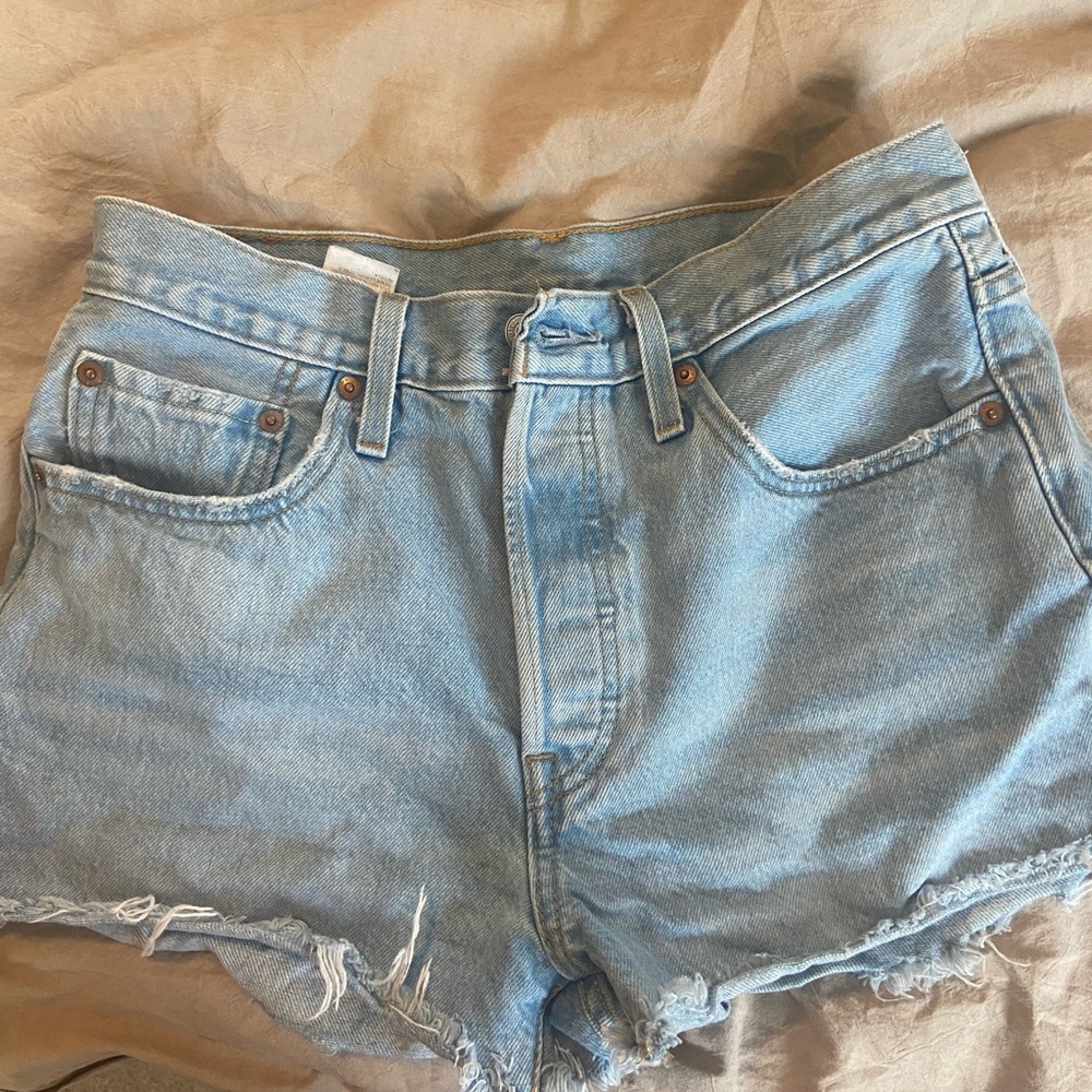 Levi jean shorts